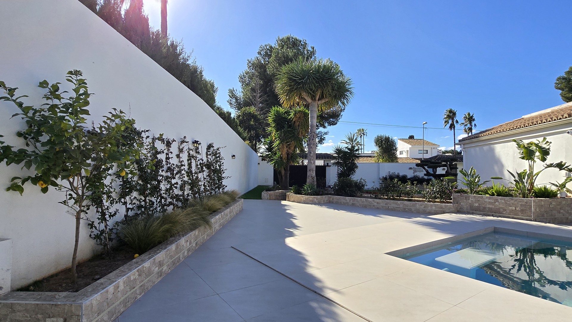 Villa mit 4 Schlafzimmern in La Eliana