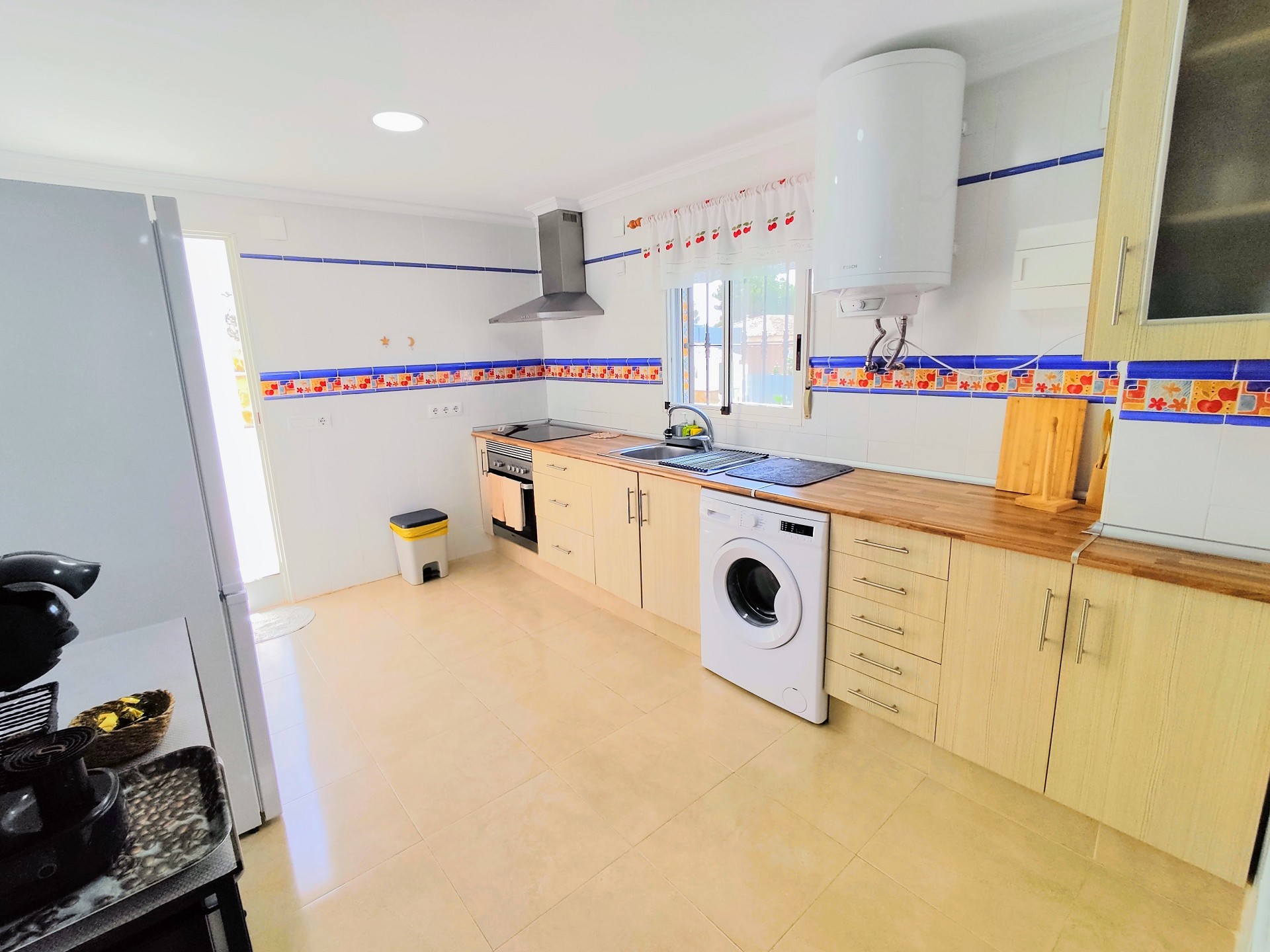 6 Bedroom Villa in Turis