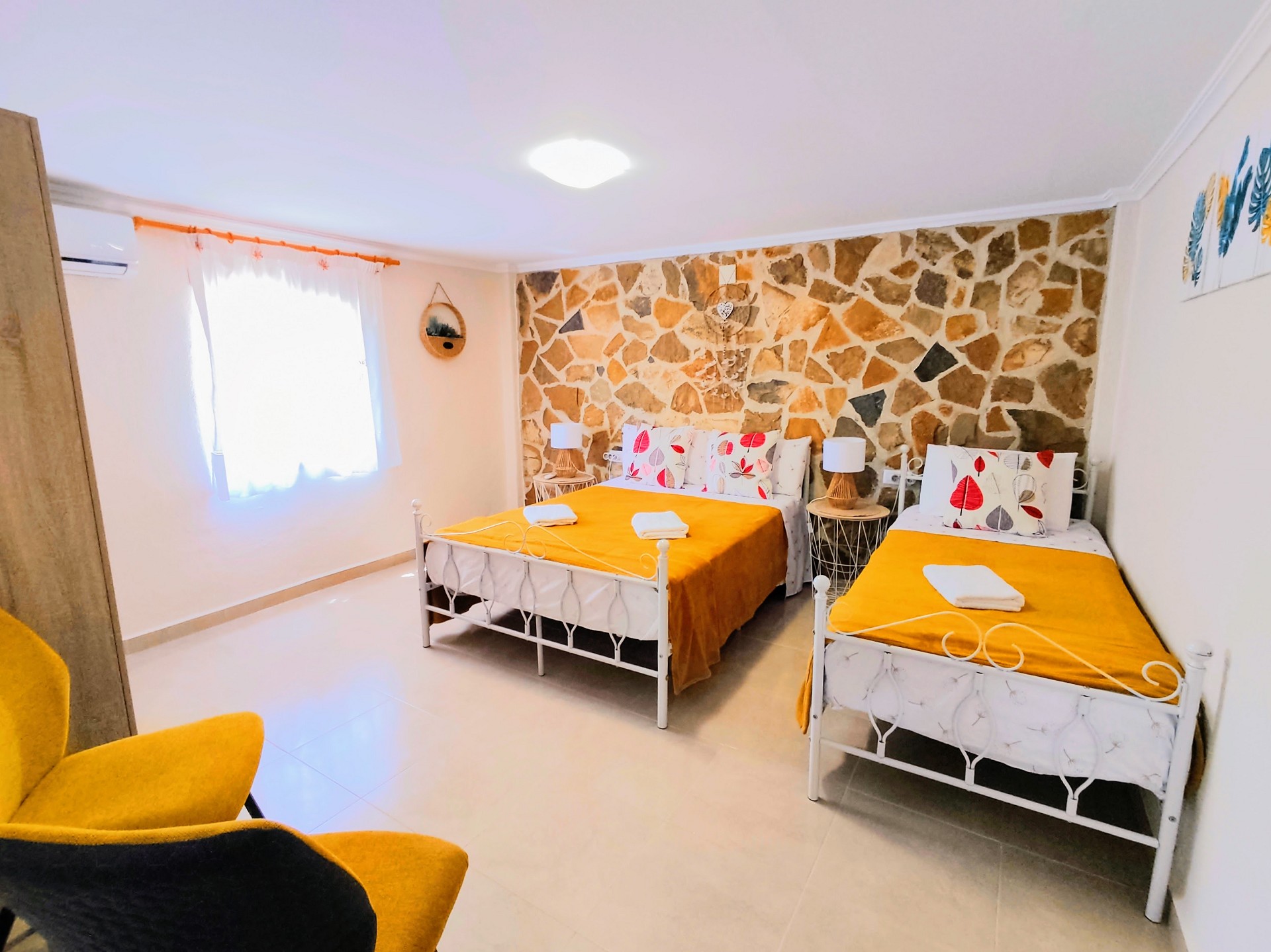 6 Bedroom Villa in Turis