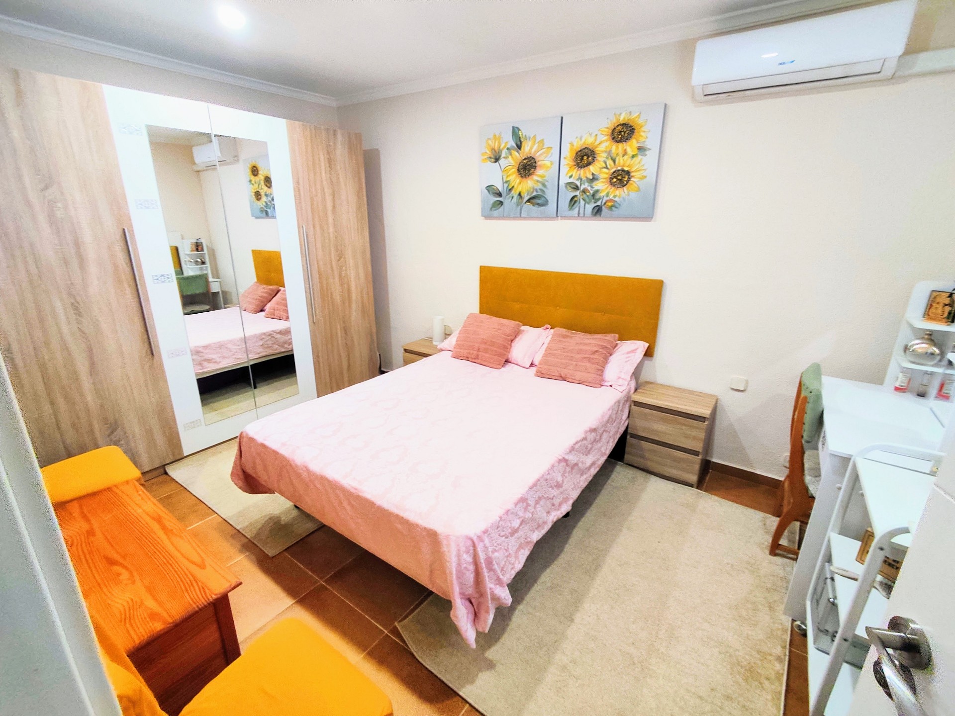 6 Bedroom Villa in Turis