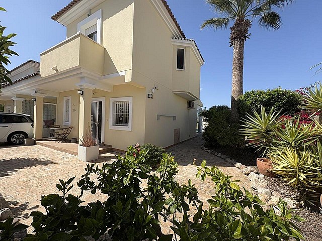 Villa de 3 dormitorios en Altaona Golf