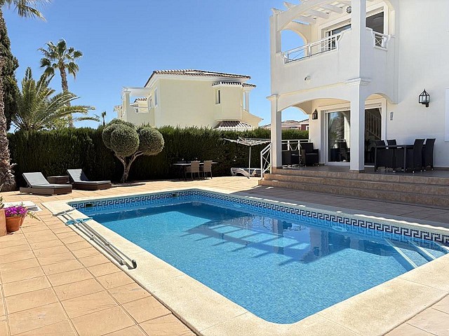 2 Bedroom Villa in Altaona Golf