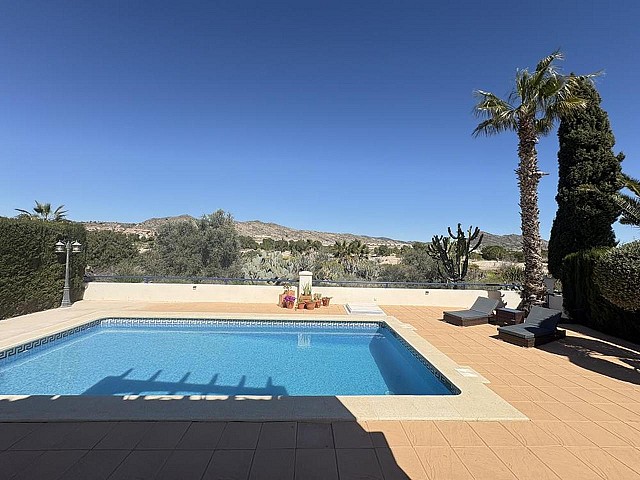 2 Bedroom Villa in Altaona Golf