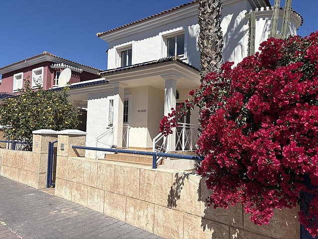 2 Bedroom Villa in Altaona Golf