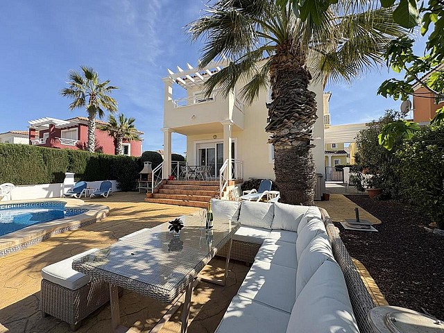 Villa mit 2 Schlafzimmern in Altaona Golf