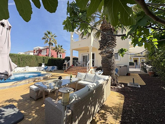 Villa mit 2 Schlafzimmern in Altaona Golf