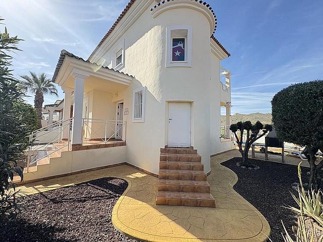 Villa mit 2 Schlafzimmern in Altaona Golf