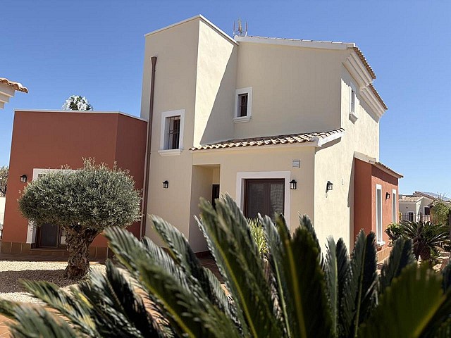 3 Bedroom Villa in Altaona Golf