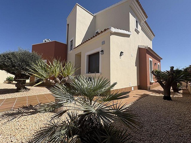 3 Bedroom Villa in Altaona Golf
