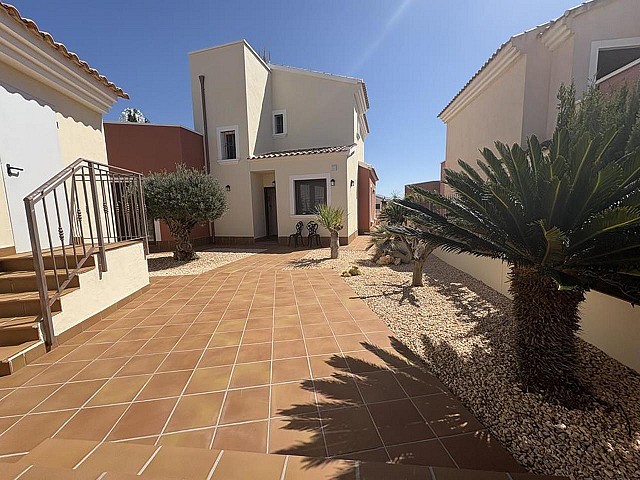 3 Bedroom Villa in Altaona Golf