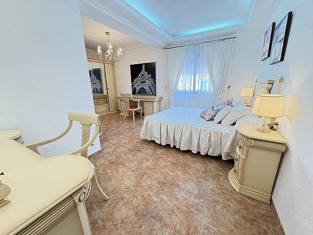 6 Bedroom Villa in La Manga