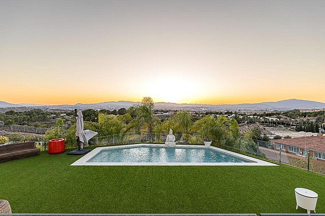 4 Bedroom Villa in Murcia