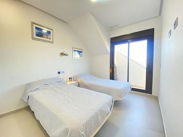 Apartamento de 2 dormitorios en Los Alcazares