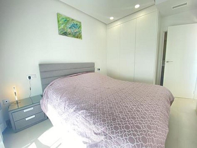 Apartamento de 2 dormitorios en Los Alcazares