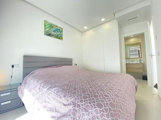 Apartamento de 2 dormitorios en Los Alcazares