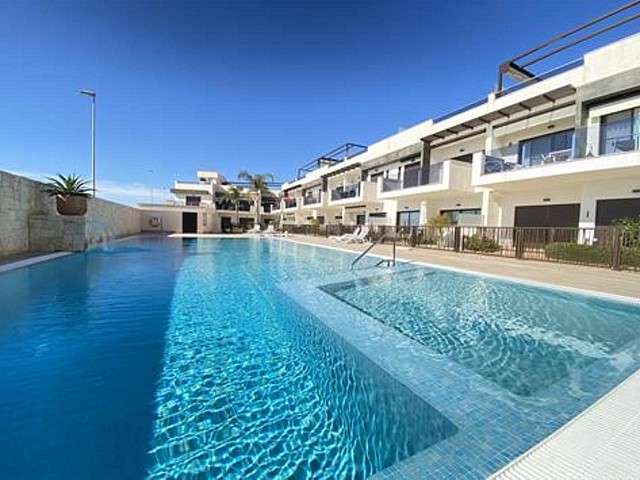 Apartamento de 2 dormitorios en Los Alcazares