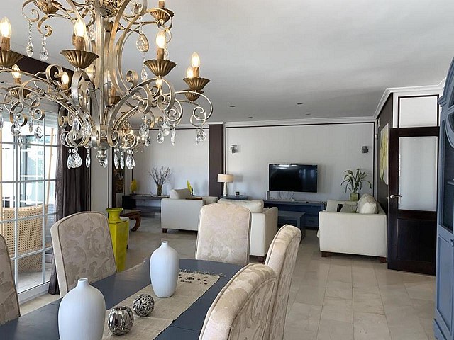 5 Bedroom Villa in Altaona Golf