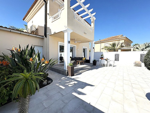 Villa mit 2 Schlafzimmern in Altaona Golf