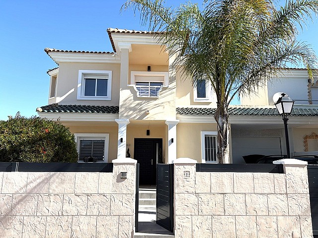 Villa mit 2 Schlafzimmern in Altaona Golf