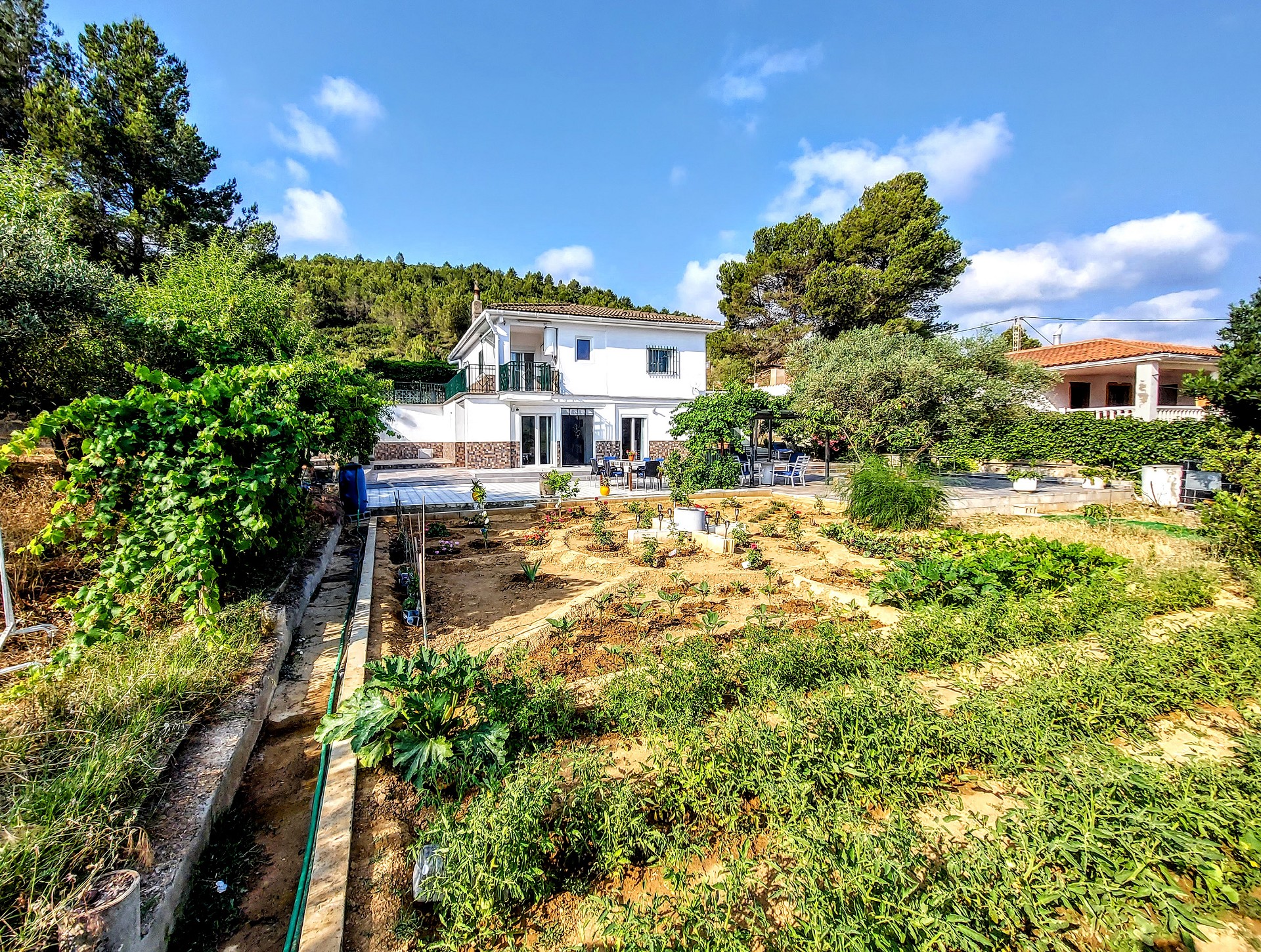 Villa mit 4 Schlafzimmern in Bunol