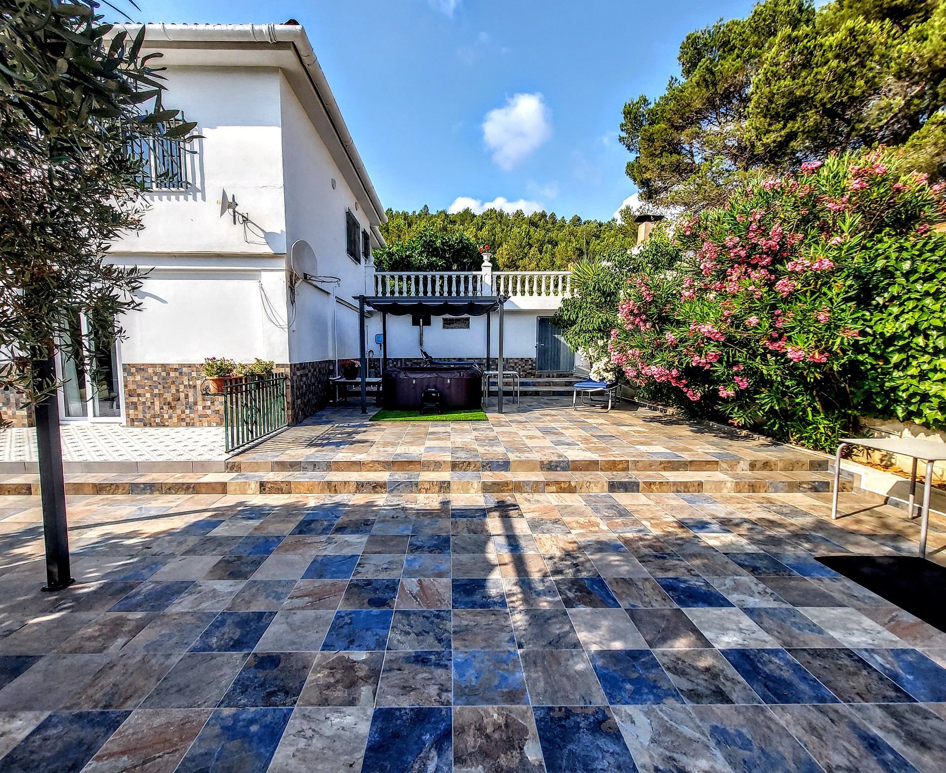 Villa mit 4 Schlafzimmern in Bunol