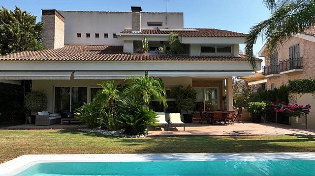 Willa z 4 sypialniami w Murcji