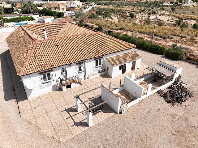 Villa de 4 dormitorios en Gea y Truyols