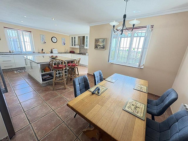 Villa de 4 dormitorios en Gea y Truyols