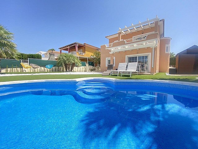 Villa mit 3 Schlafzimmern in Altaona Golf