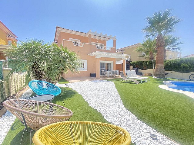 Villa mit 3 Schlafzimmern in Altaona Golf