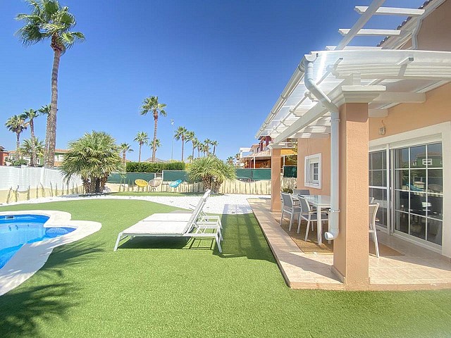 Villa mit 3 Schlafzimmern in Altaona Golf