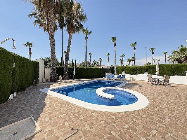 Villa mit 2 Schlafzimmern in Altaona Golf