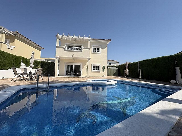 Villa mit 2 Schlafzimmern in Altaona Golf