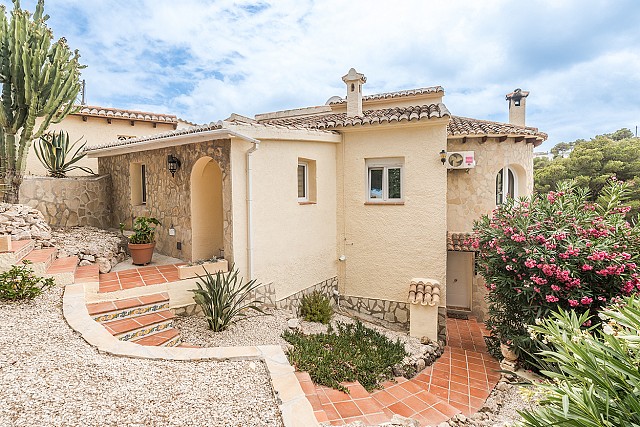 Villa mit 4 Schlafzimmern in Javea