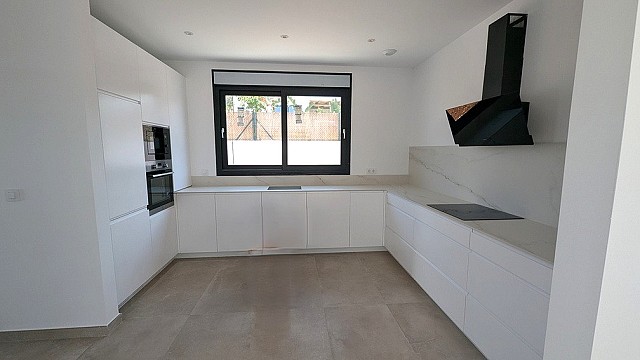 Villa mit 4 Schlafzimmern in Javea