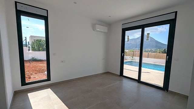 Villa mit 4 Schlafzimmern in Javea