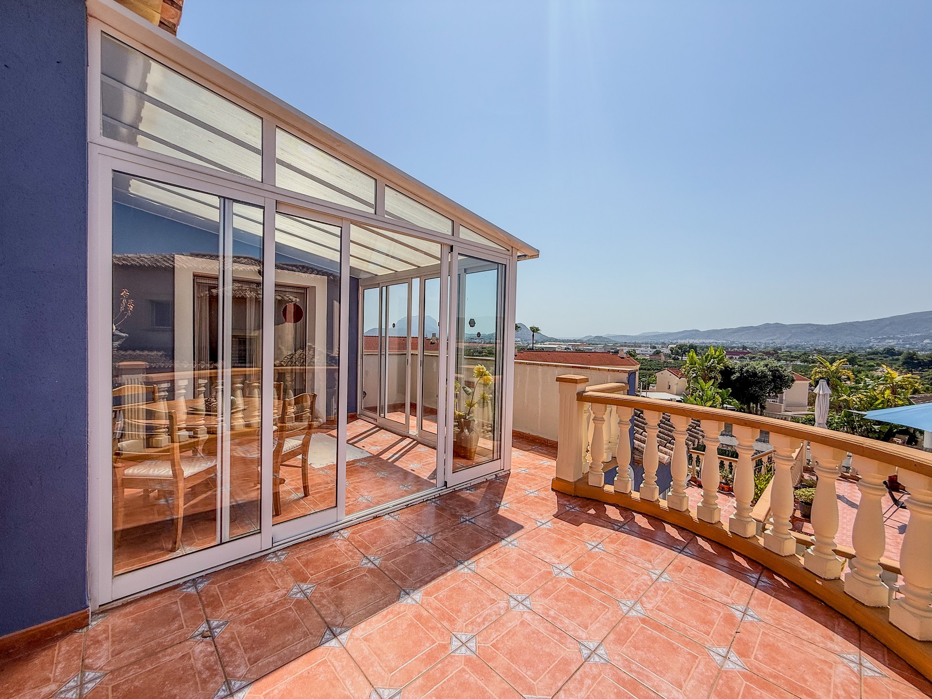 Villa mit 2 Schlafzimmern in Beniarbeig