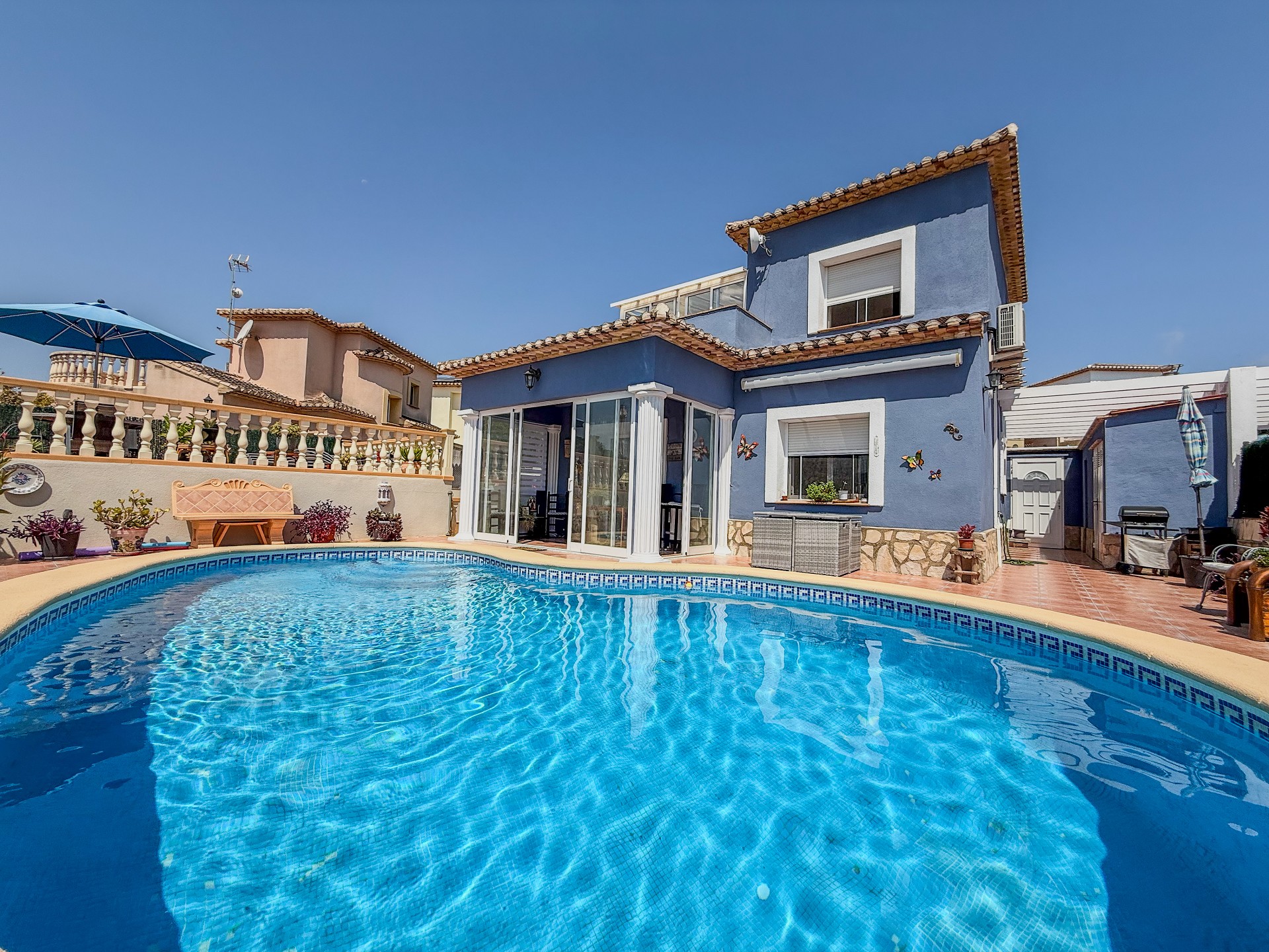 Villa mit 2 Schlafzimmern in Beniarbeig