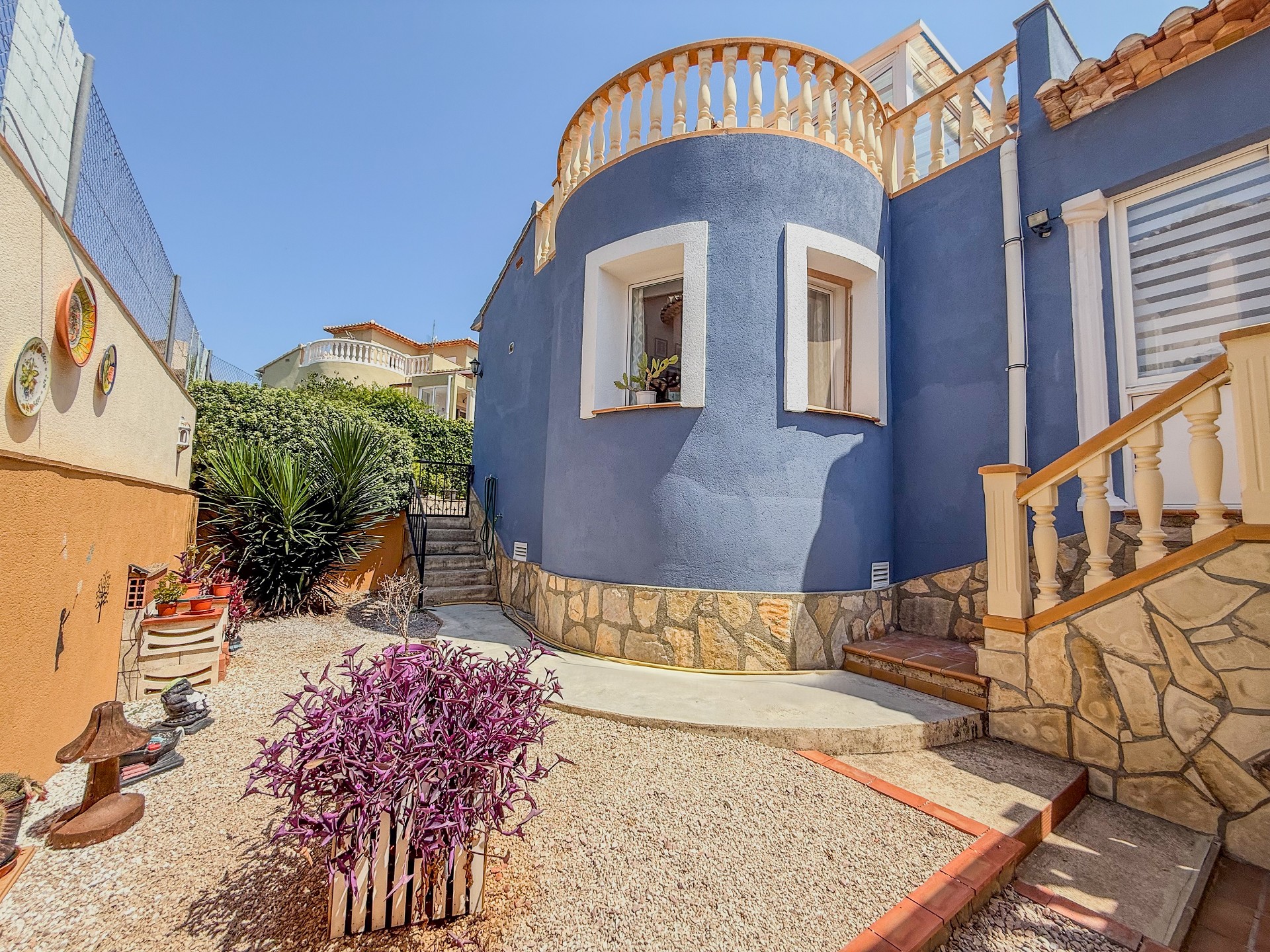 Villa mit 2 Schlafzimmern in Beniarbeig