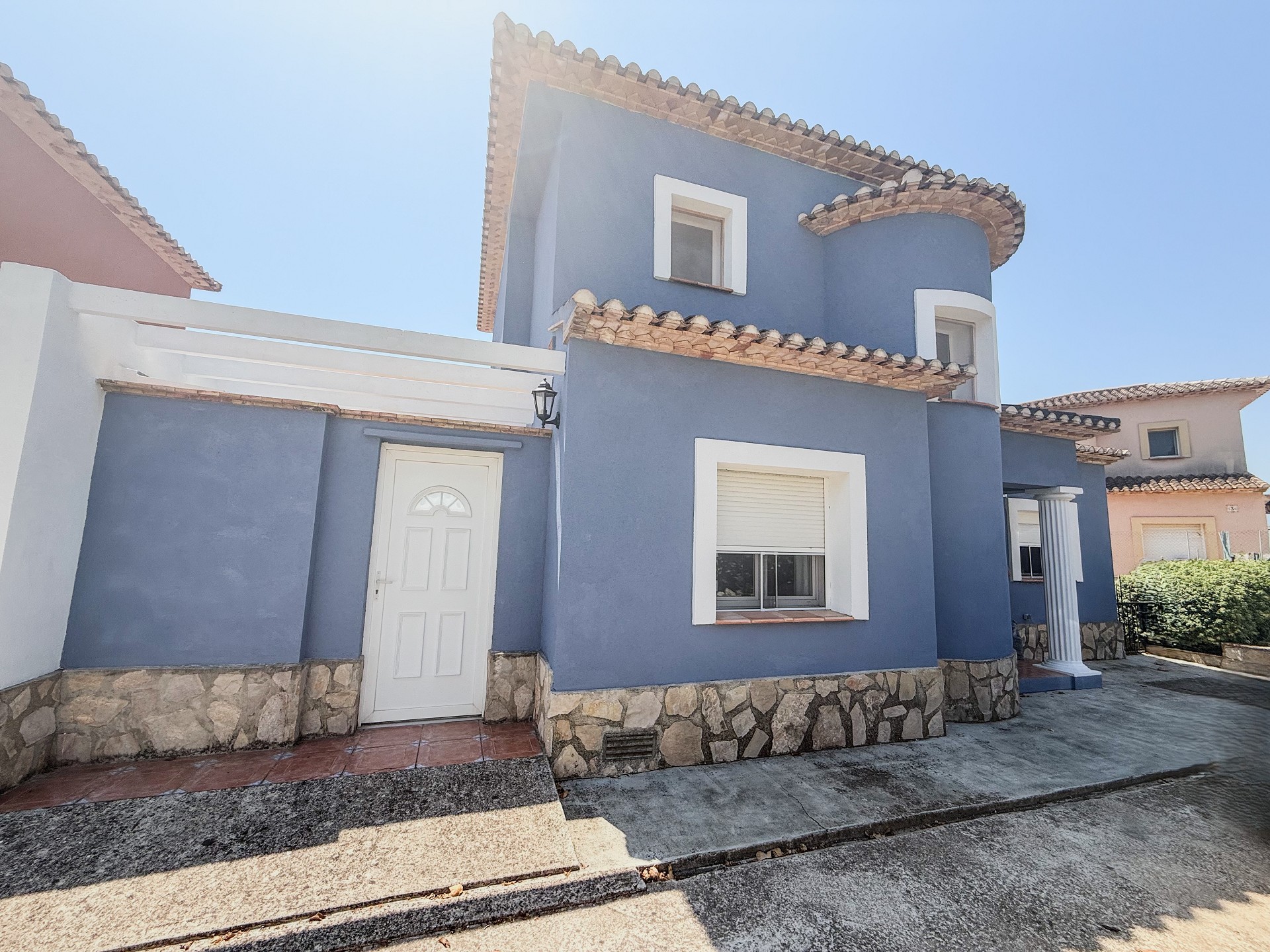 Villa mit 2 Schlafzimmern in Beniarbeig