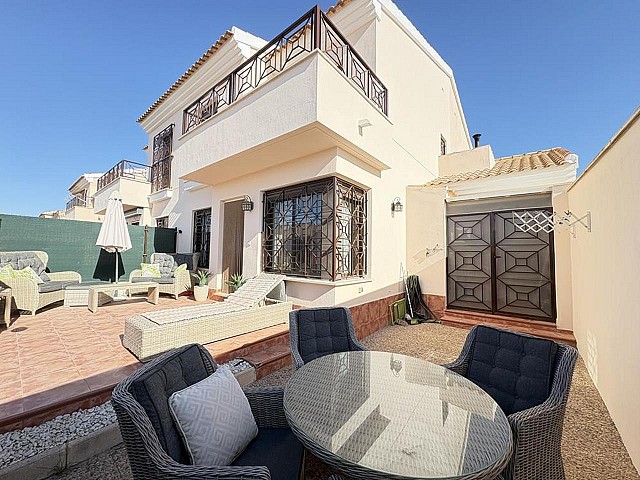 Adosado de 3 dormitorios en San Cayetano