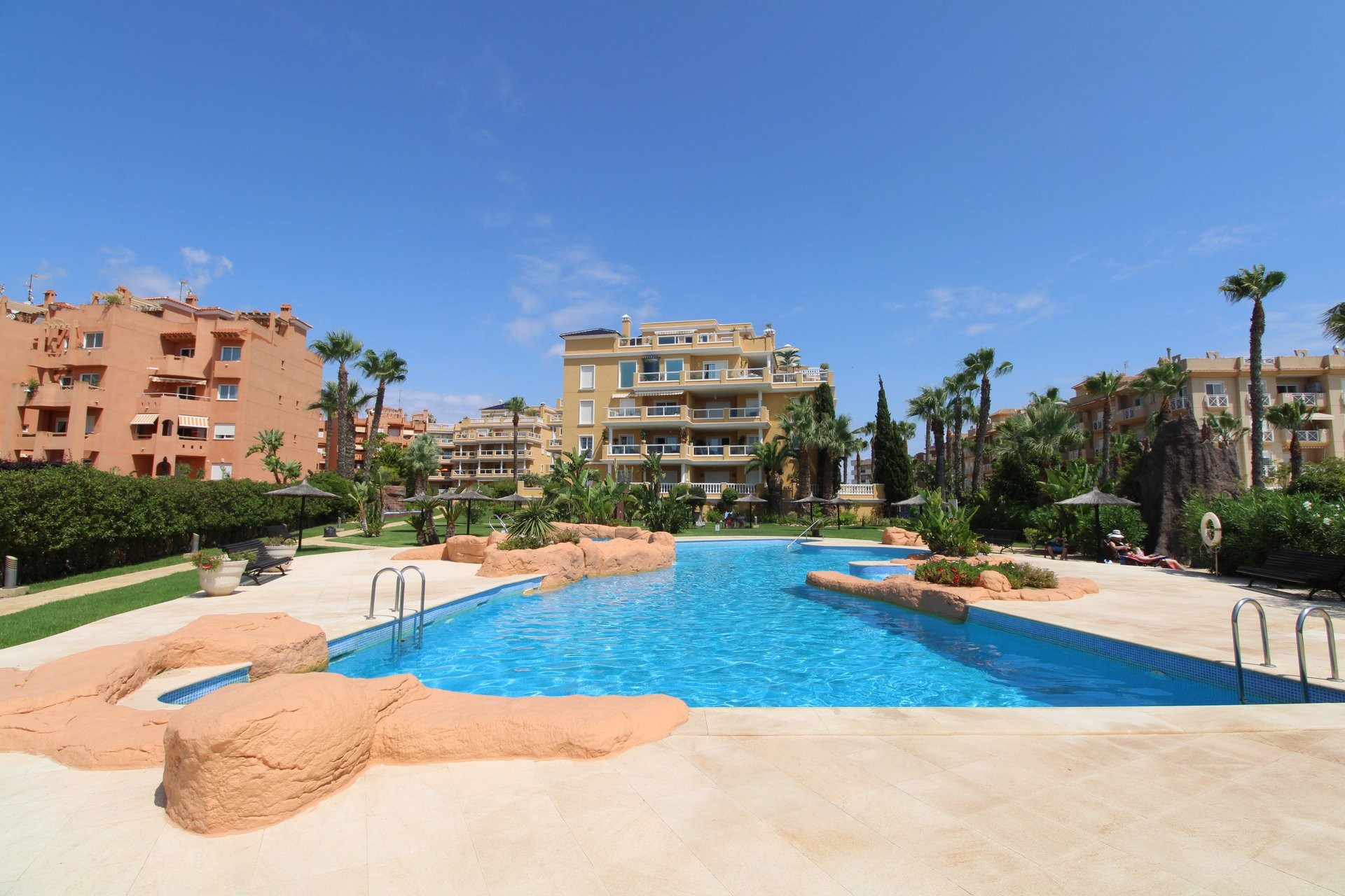 2 bed Apartment in Cabo Roig