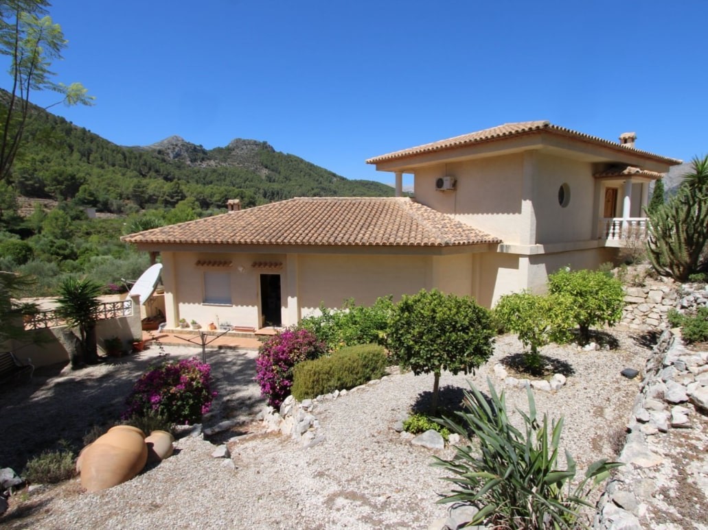 Willa z 3 sypialniami w Orbie