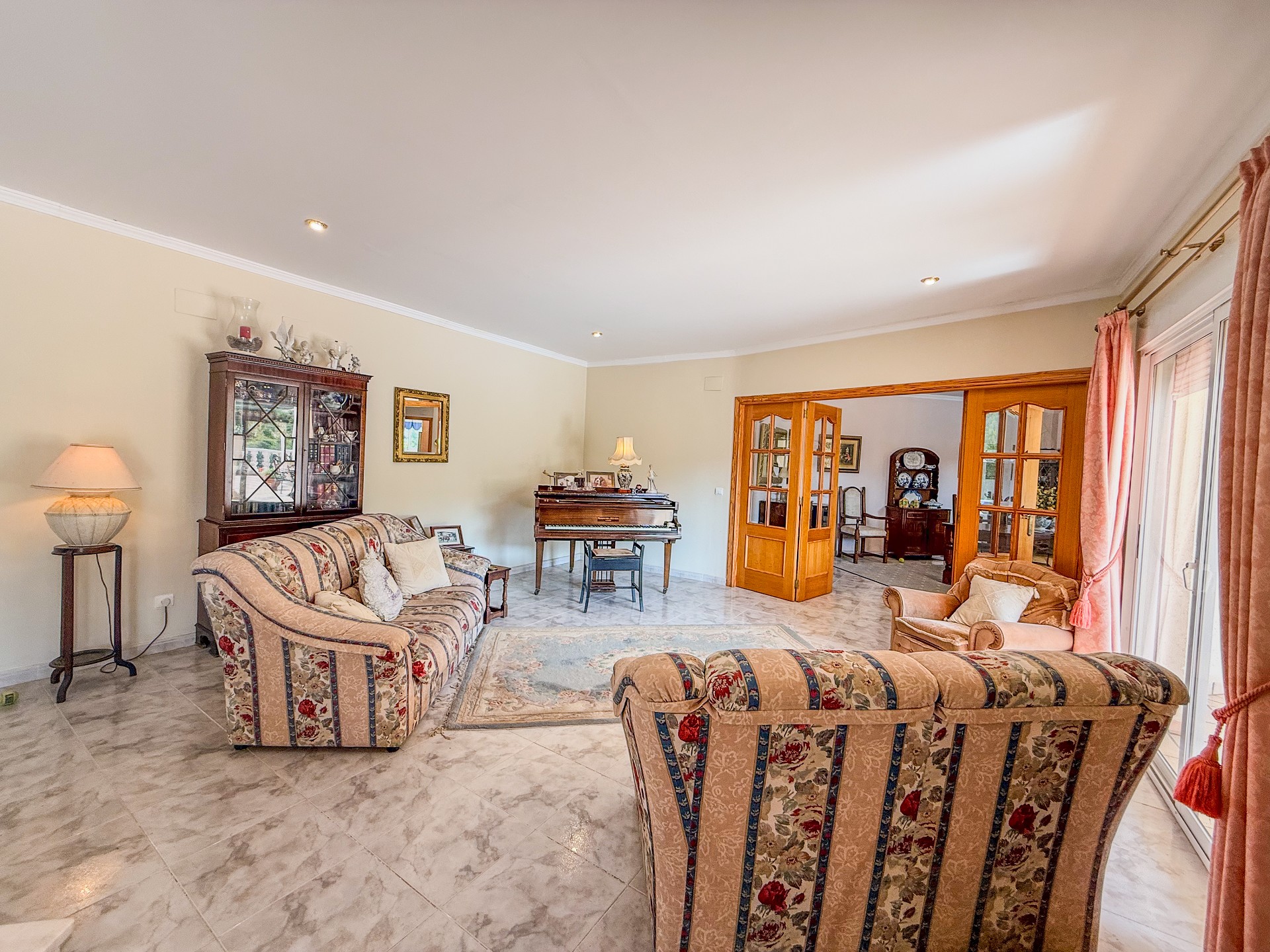 Willa z 3 sypialniami w Orbie