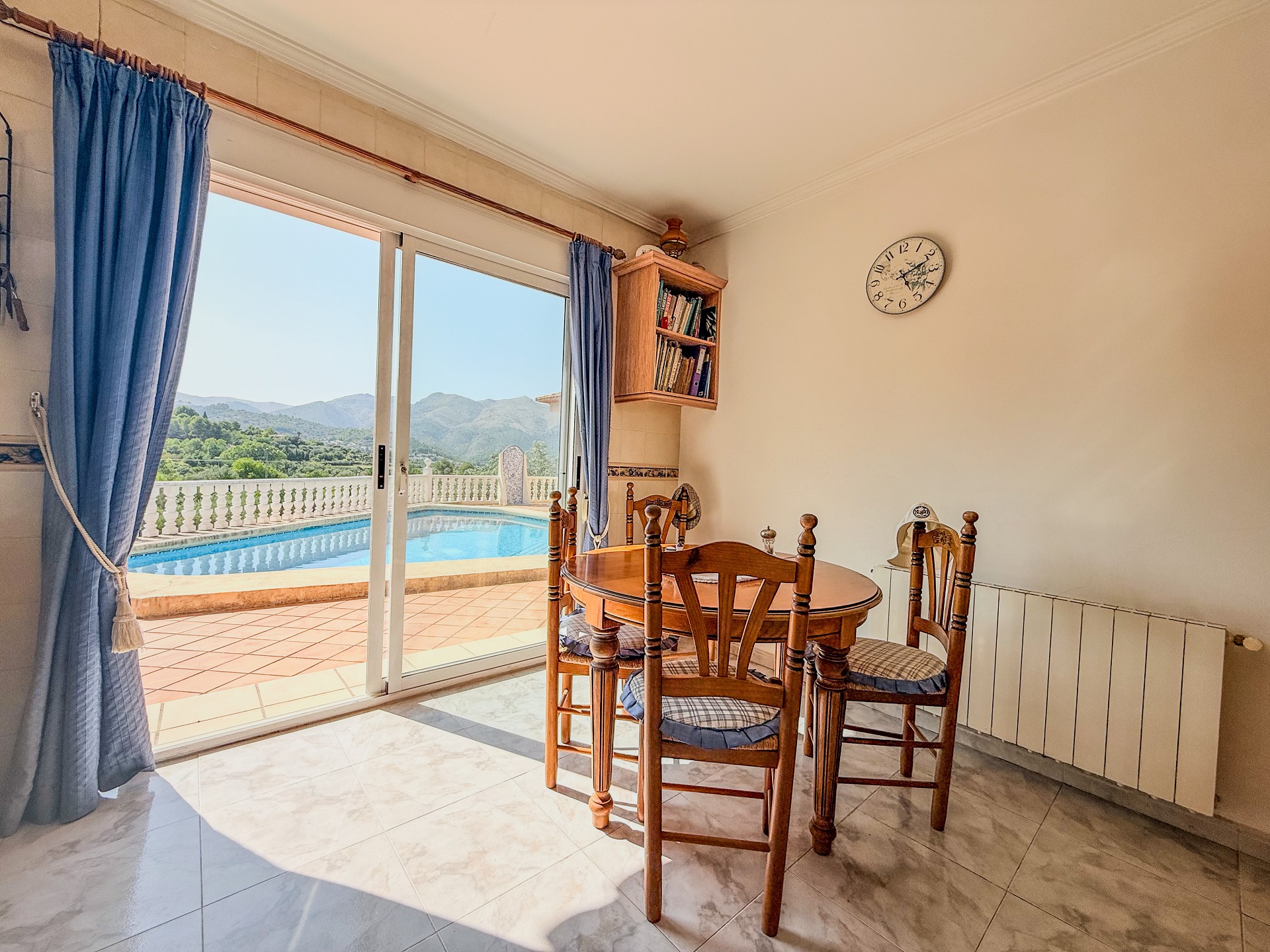 Willa z 3 sypialniami w Orbie