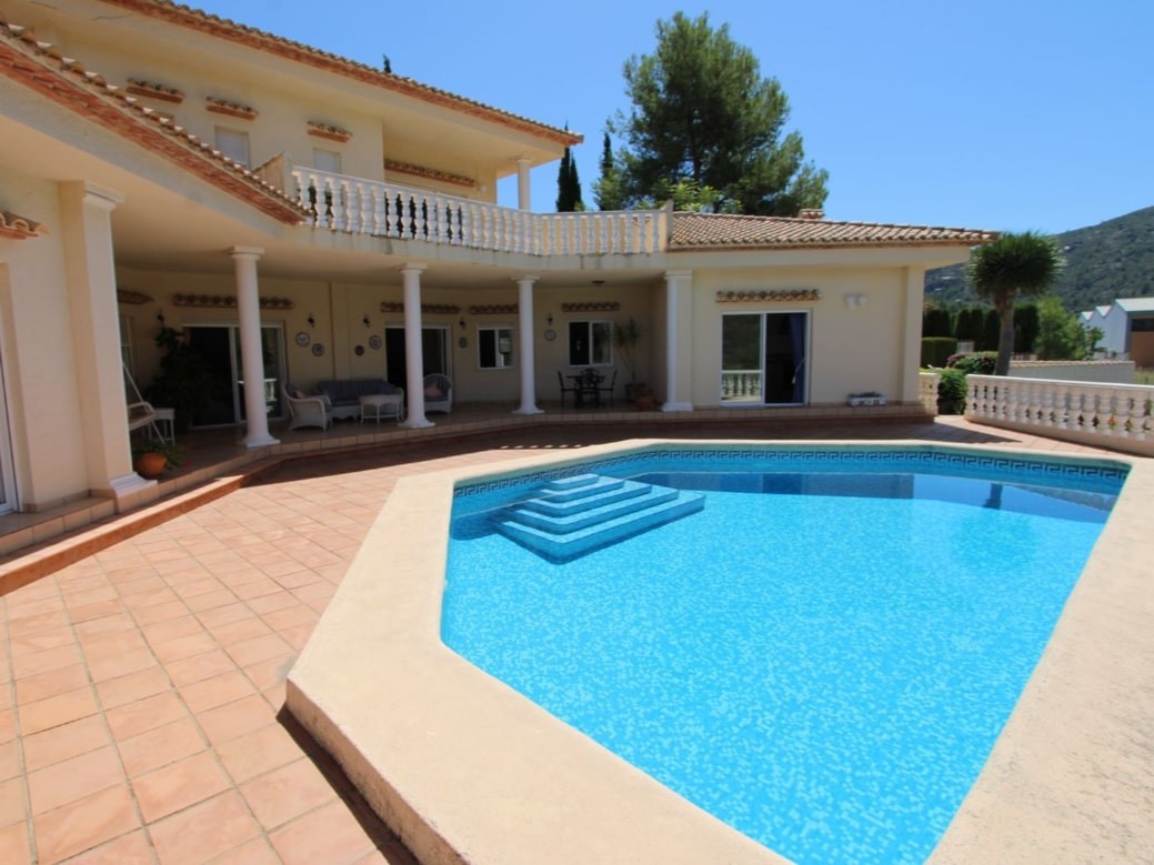 Willa z 3 sypialniami w Orbie