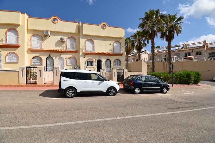 Stadthaus mit 2 Schlafzimmern in Villamartin