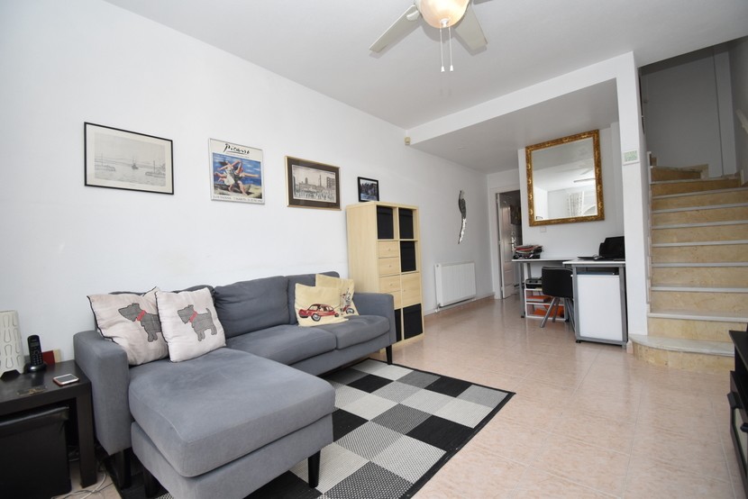 Stadthaus mit 2 Schlafzimmern in Villamartin