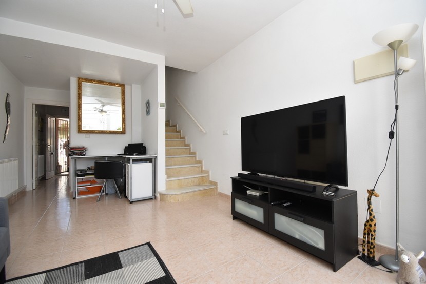 Stadthaus mit 2 Schlafzimmern in Villamartin