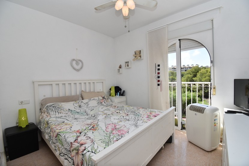 Stadthaus mit 2 Schlafzimmern in Villamartin